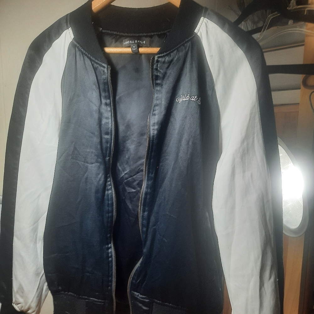 Kendal and Kylie brand Wildcat Heart Jacket Small  Cat On Back